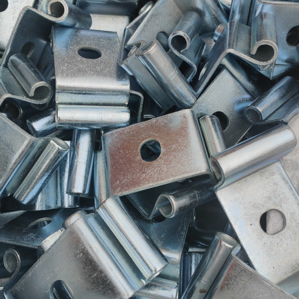 厂家批发爬架网连接件爬架网配件爬架双孔连接件爬架厂家连接件