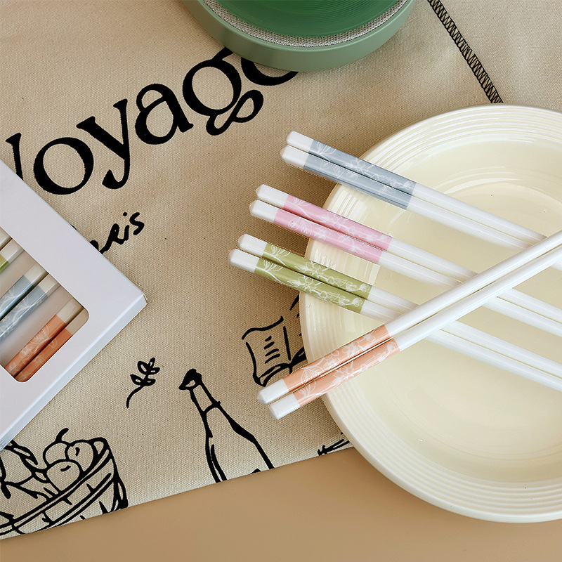 Nuevos palillos de cerámica, vajilla fresca para el hogar, una persona, palillos, comida creativa, palillos, caja de regalo resistente a altas temperaturas