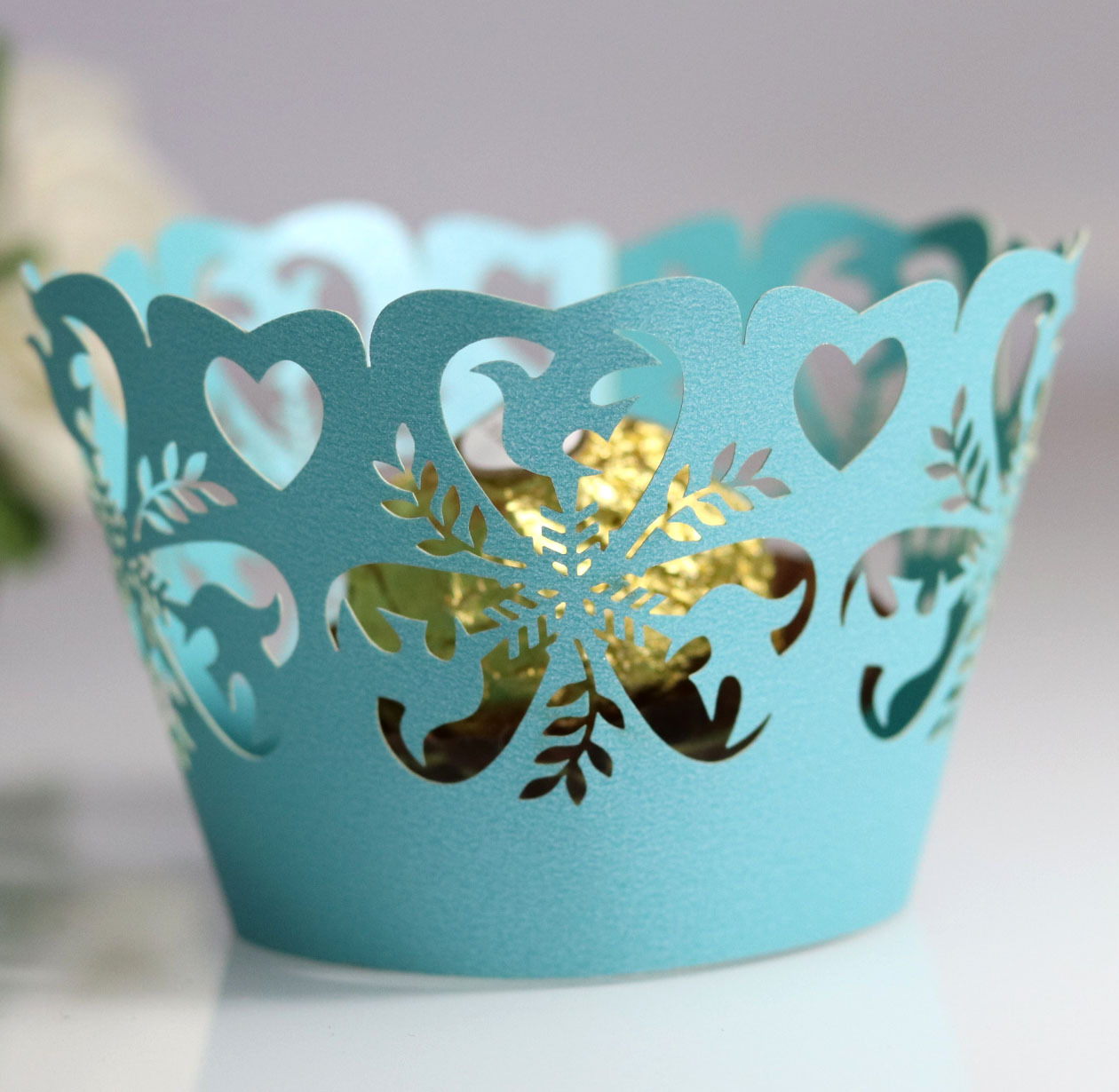 纸杯婚庆蛋糕纸围边激光镂空 兰色蛋糕花边节日爱心小鸟纸托批发