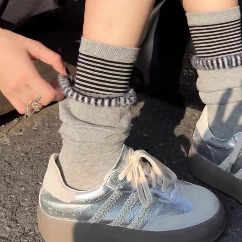 Women's Mid-Calf Socks with Double-Layer Splicing, Slimming, Stylish Flared Cuffs, Combed Cotton Slouch Socks, Niche Striped Trendy Socks