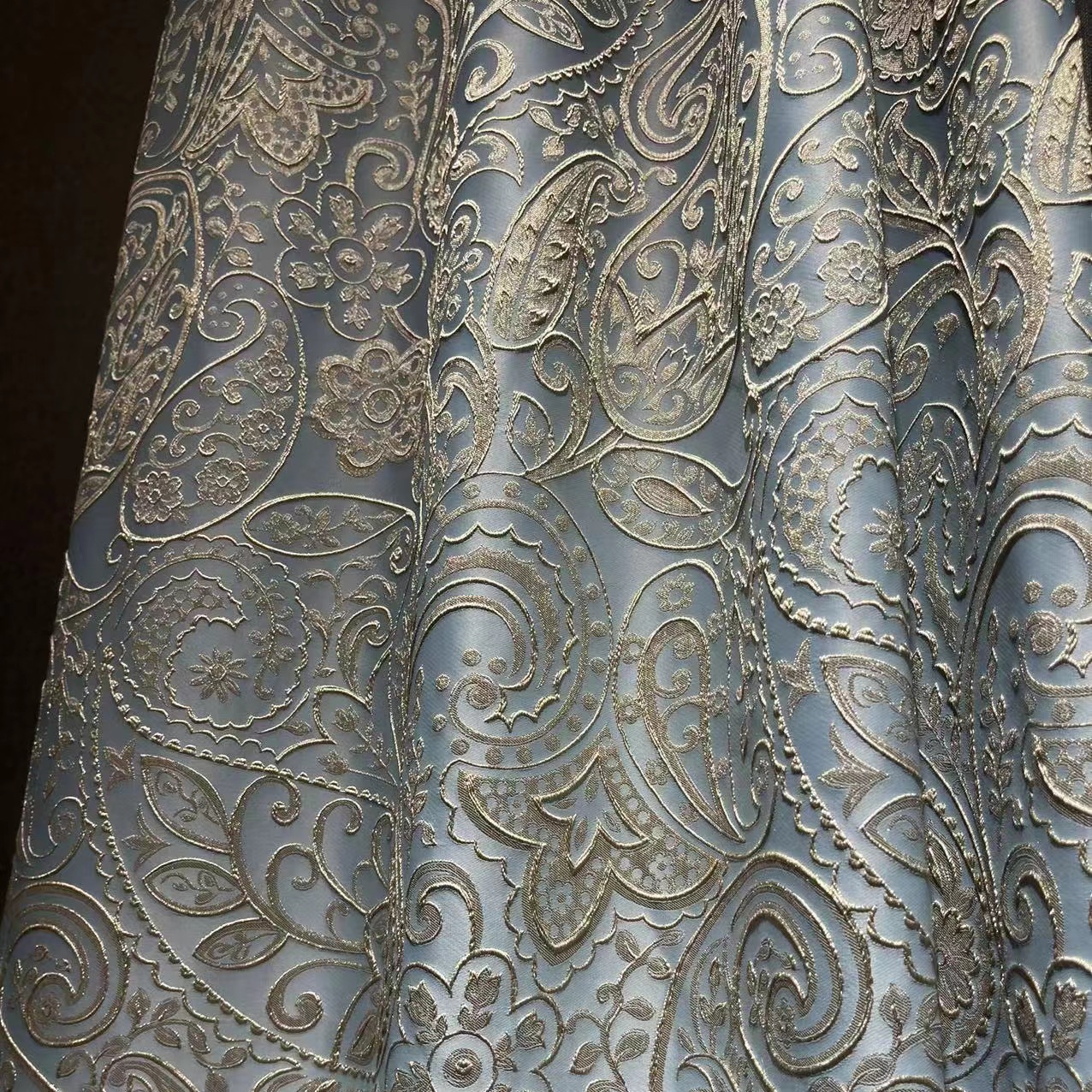 设计师新款高精密浮雕窗帘