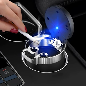 Çoxfunksiyalı fərdi yaradıcı avtomobil külqabısı, qapaqlı, LED işıqlı, portativ