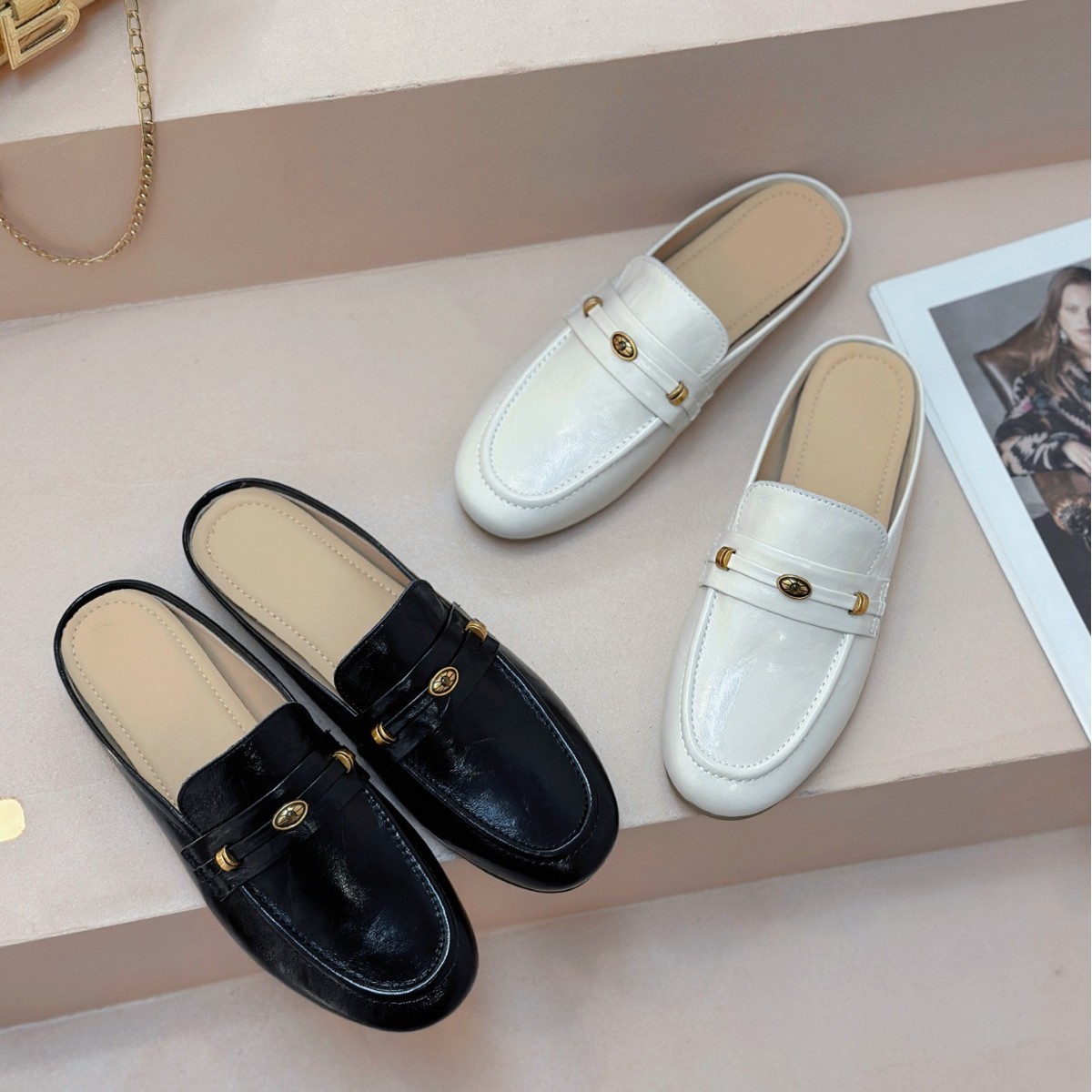 Dép sandal nữ quai chữ V đế bằng da thật thoáng khí mùa hè — Màu trắng be