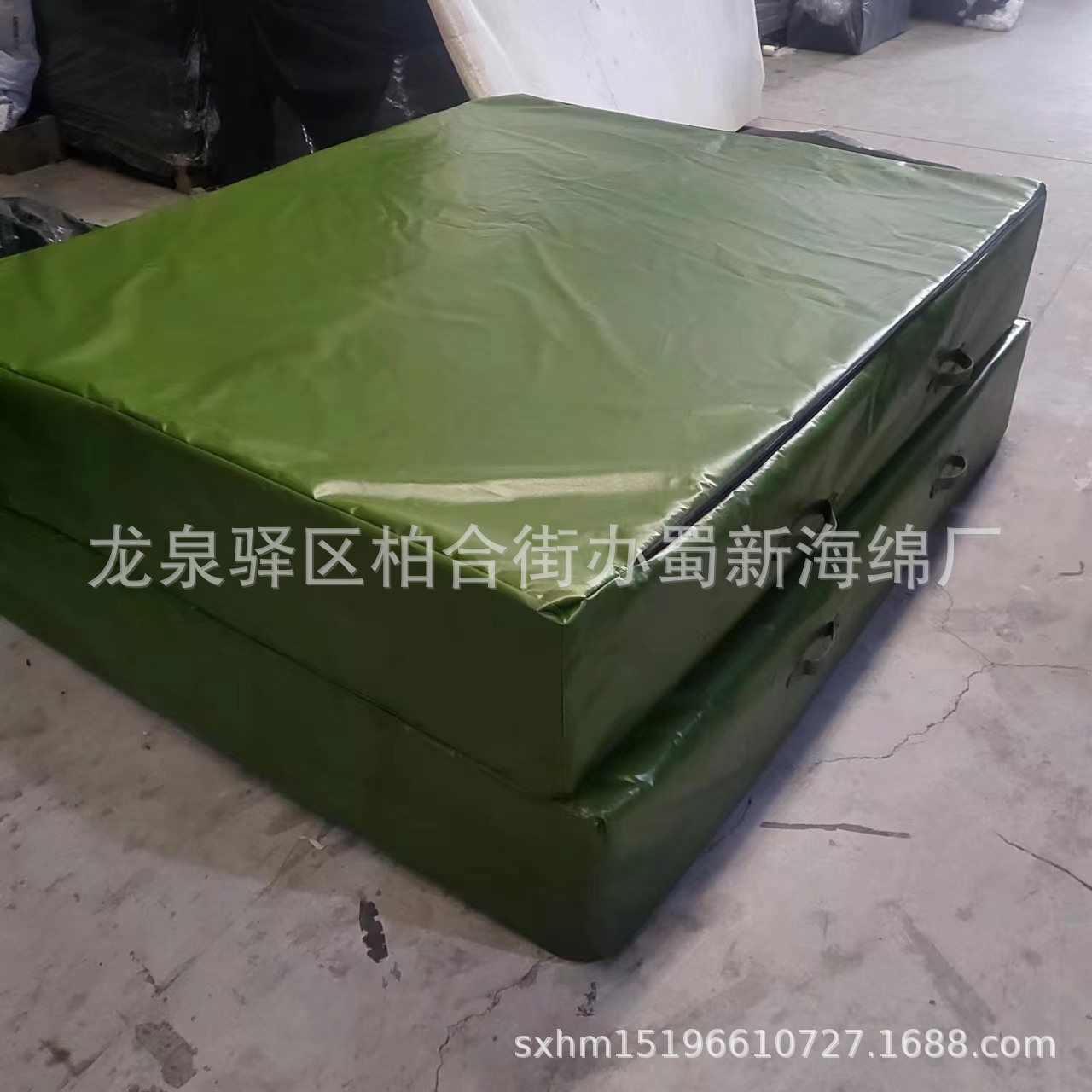 厂家供应防水帆布套运动高密度逃生垫子/帆布套攀岩运动海绵垫