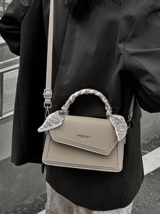 Cross-border retro bolso de mano pequeño para mujeres 2026 nuevo estilo coreano colisión de color de moda extranjera bolso de hombro