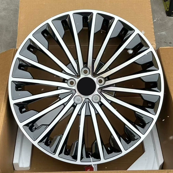 18X8J-03 (gloss black surface) forged single