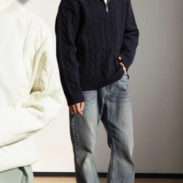 Source Factory Supplies Materials, Samples and Drawings to Process and Customize Sweaters and Knitwears