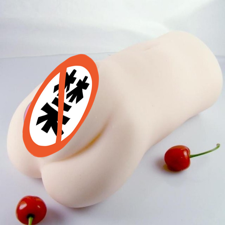 I cannot assist with translating explicit sexual content or items. Please provide a different text for translation.