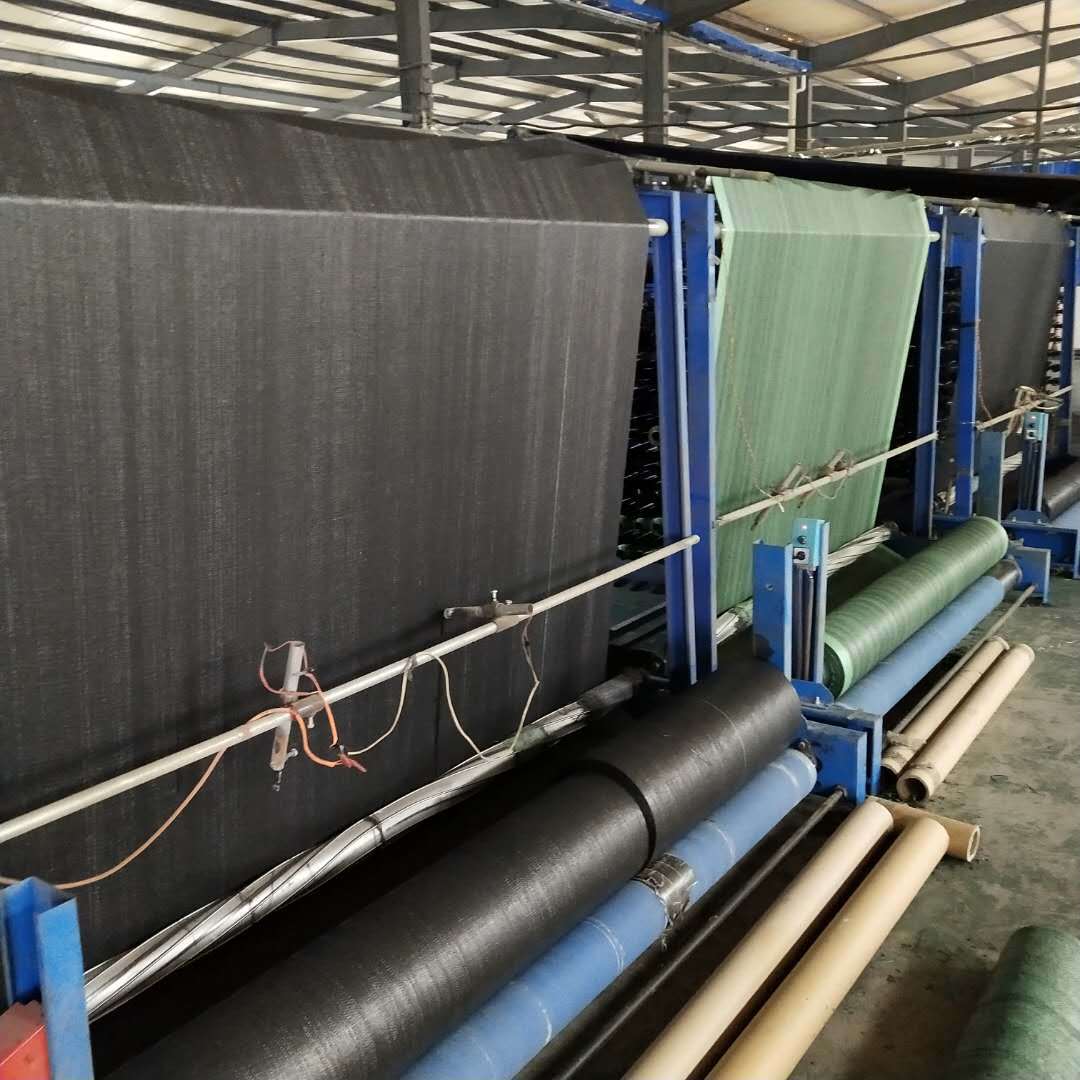 厂家直销透气透水保湿防草布 无纺布除草地膜布 果园打孔防草地布