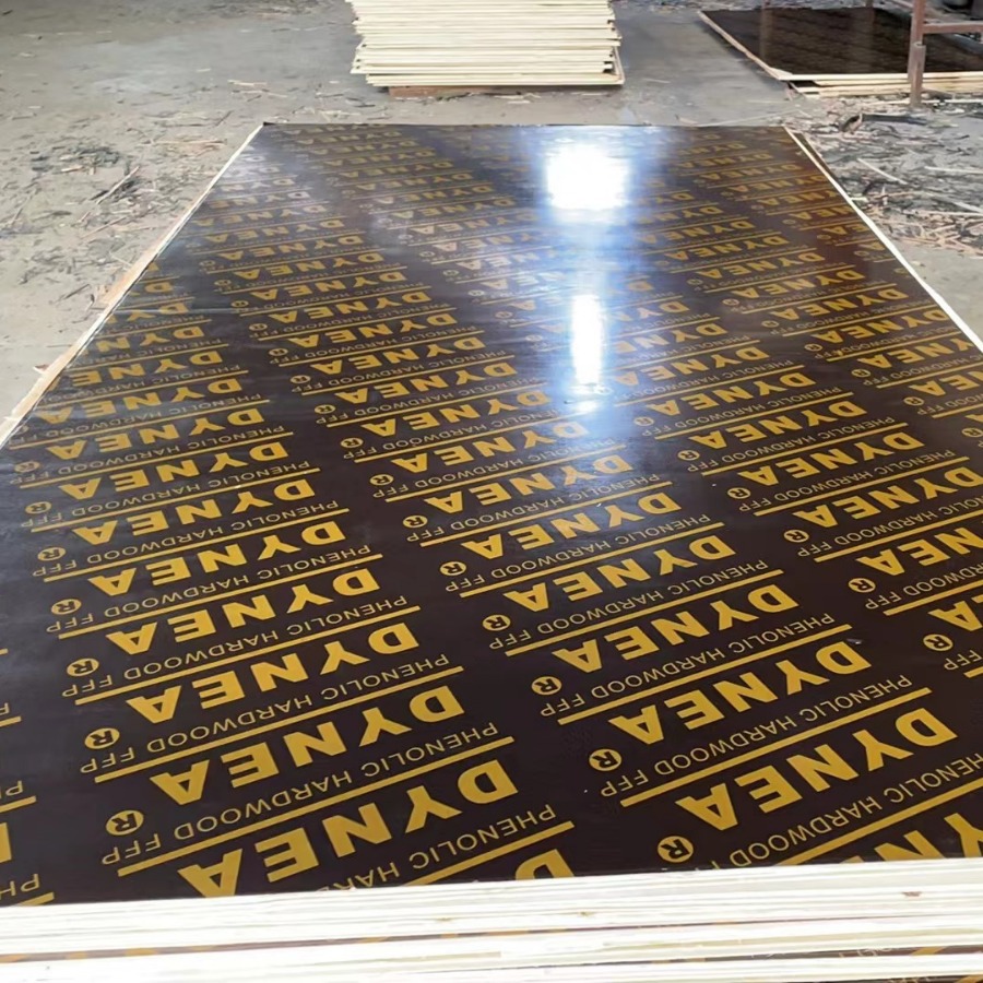 Venta al por mayor venta directa sitio de construcción de madera contrachapada de 5-20mm impermeable y duradero tablero multicapa resistente al desgaste tablero de madera decoración piso
