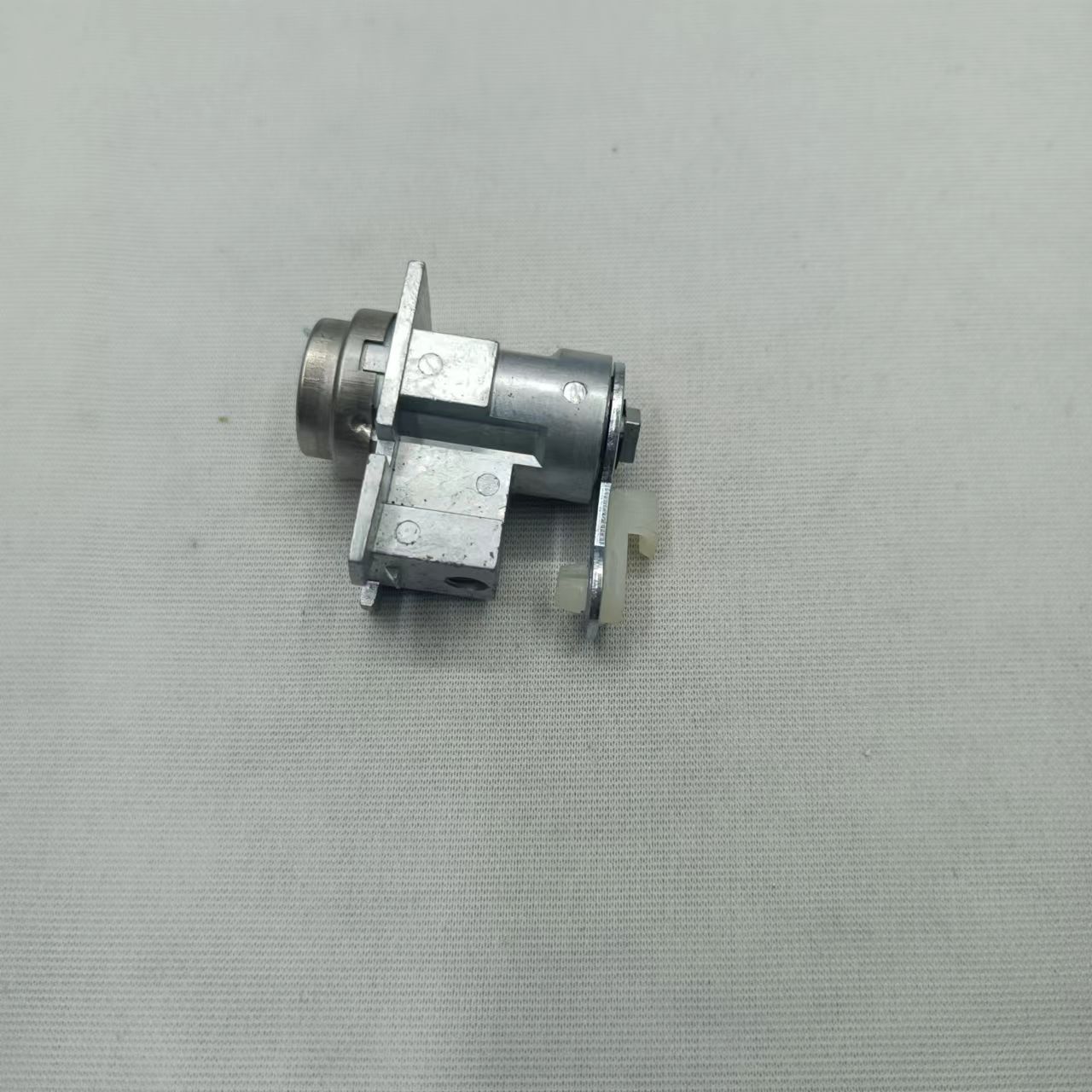 Para el cilindro de la cerradura de puerta de Roowe 350