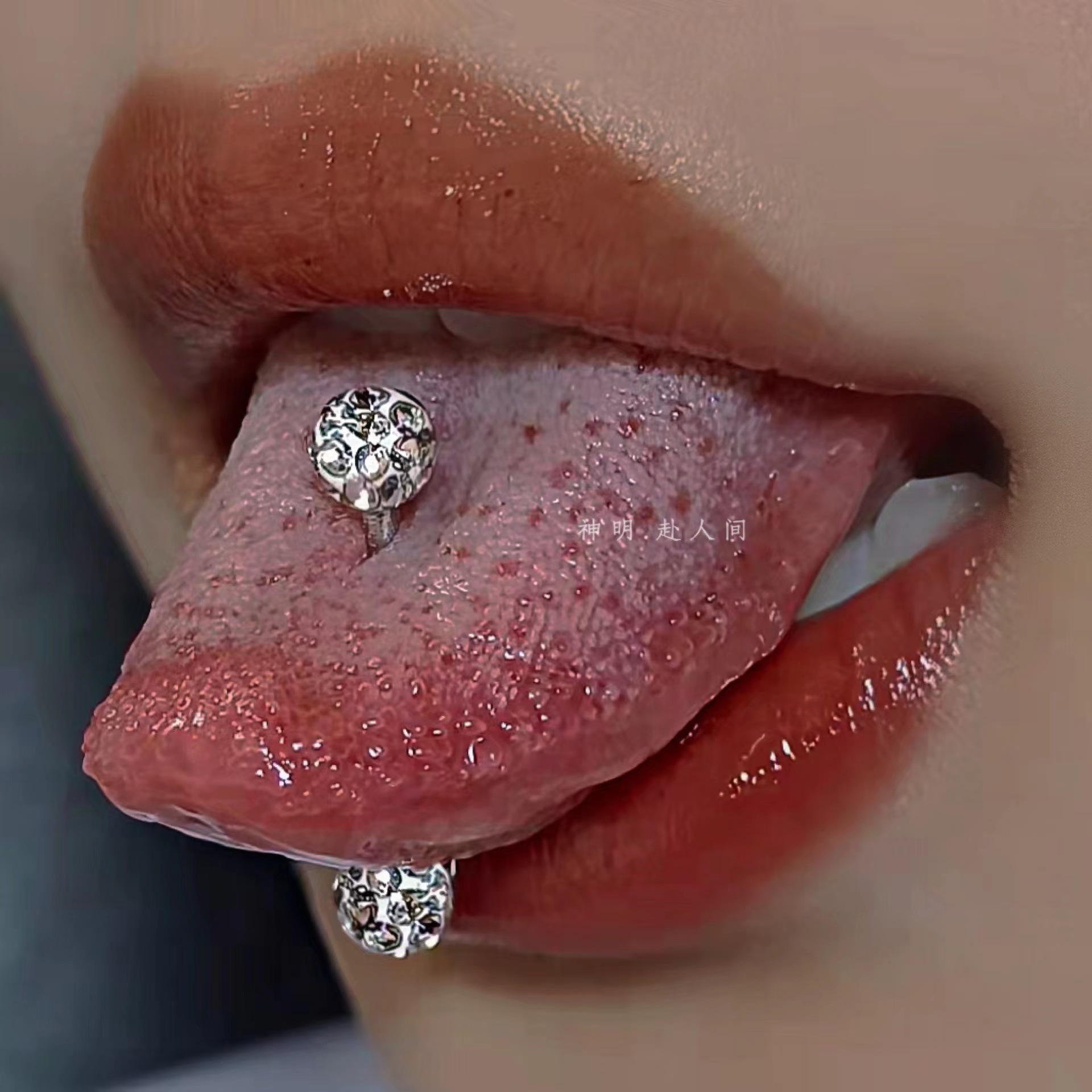 Pointed labret stud close-up product detail