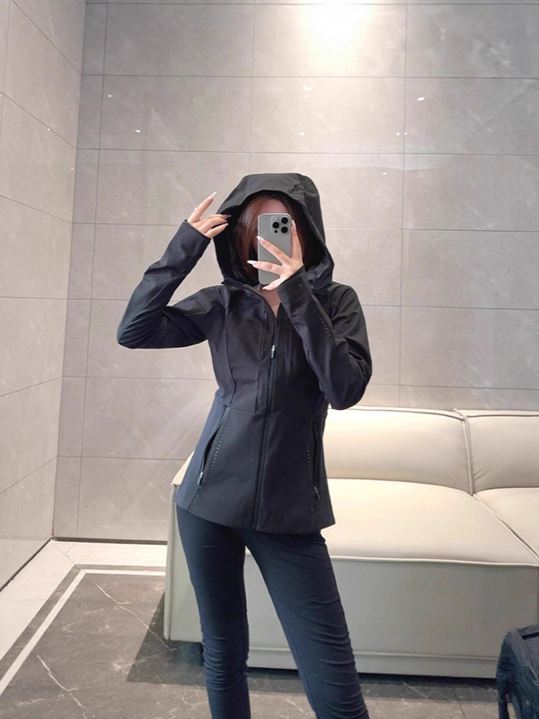 带钢印~lulu软壳冲锋衣Cross健身防水防风加绒保暖显瘦运动外套女|undefined