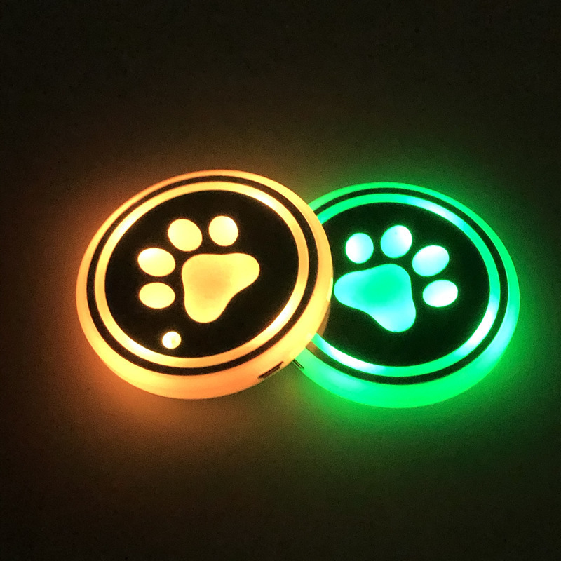 Garra de gato cojín de taza de agua luminosa de automóvil LED luz de atmósfera inductiva colorida cojín de taza de agua cojín de taza de agua