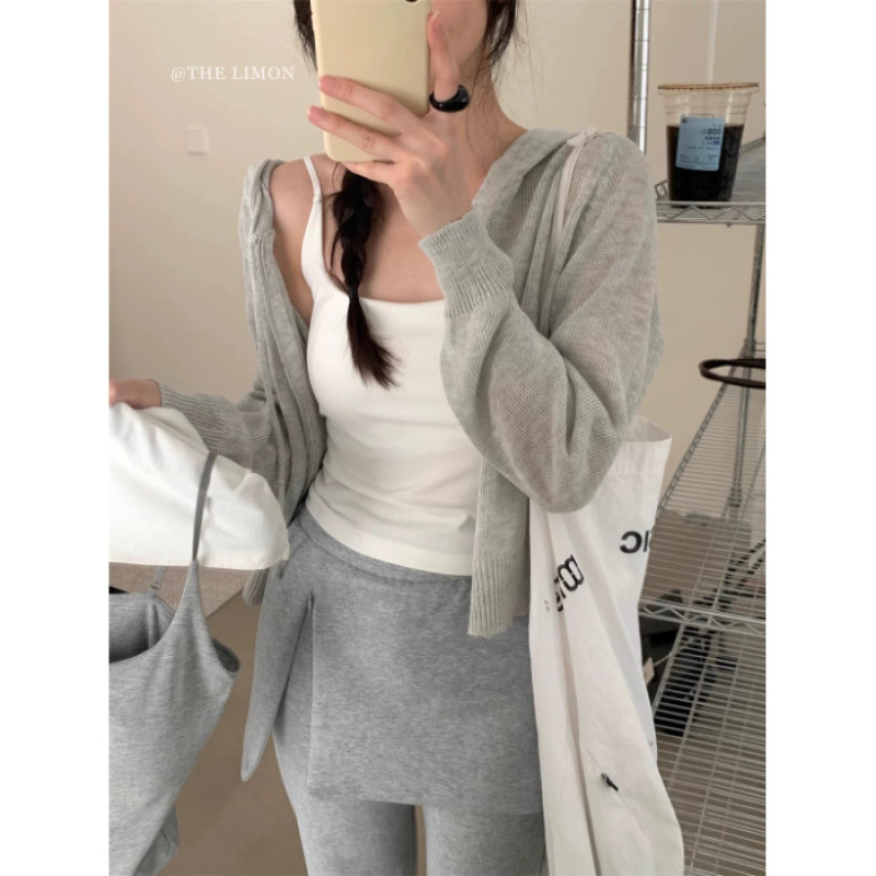 회색