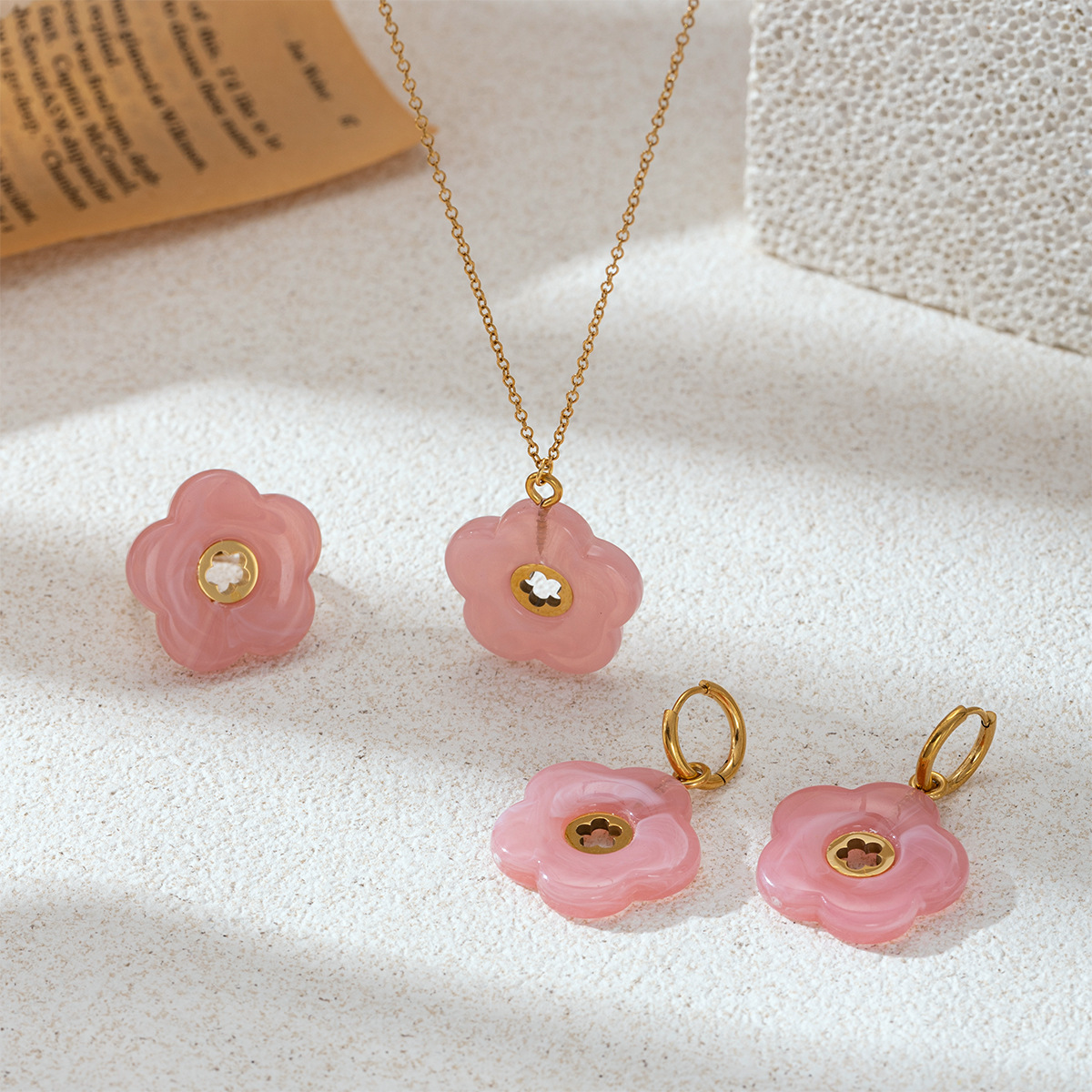 Collar de flores acrílicas para mujeres no se desvanecen, nicho universal, joyerías de cadena clavícula transfronterizas