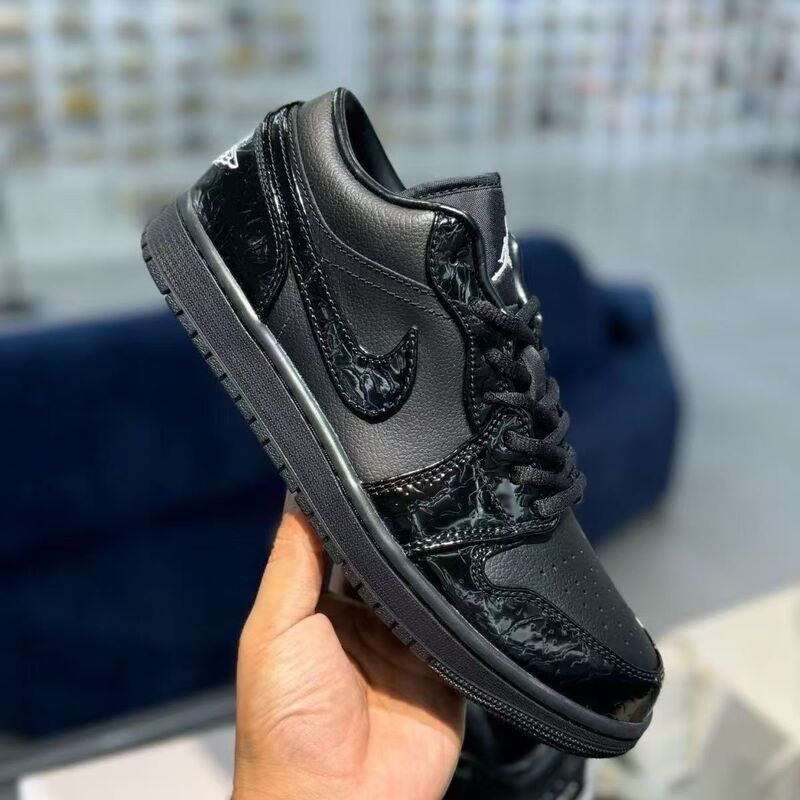 Putian version of the big kid Dunk bubblegum flat low-top sneakers for autumn, boys' and girls' sports shoes JORDAN AJ1