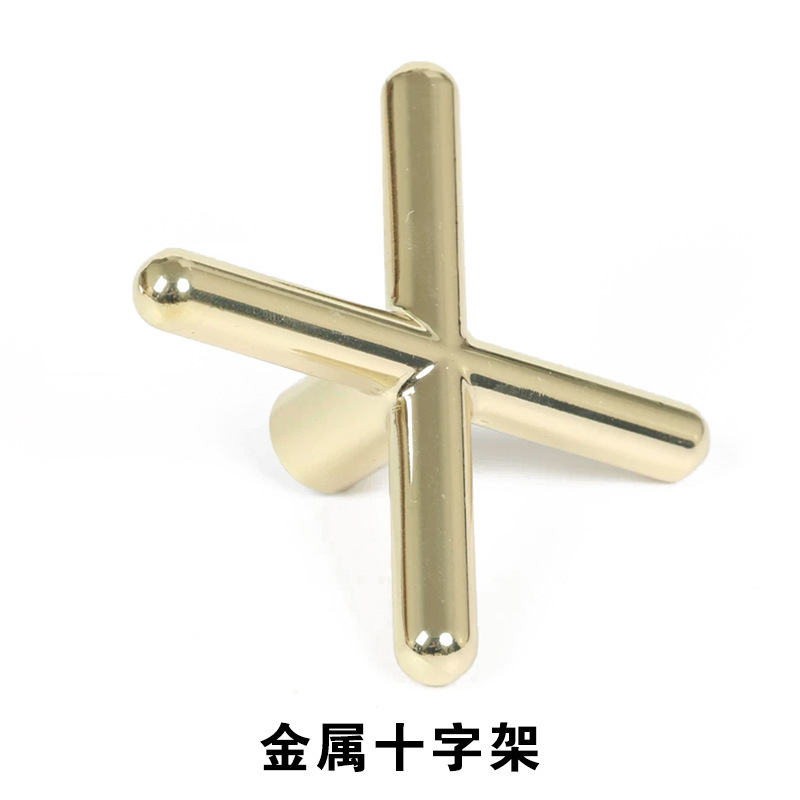 Metal cross