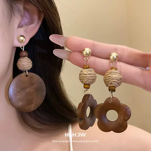 Coastal Summer Ethnic Style Hand-Woven Flower Earrings for Women, Exaggerated Large Earrings with a Seaside Vacation Vibe
