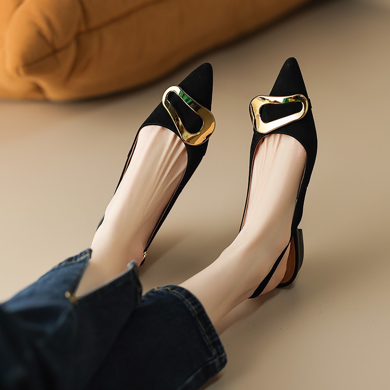 French retro metal buckle flat shoes for women 2024 summer new style Baotou sandals pointed toe temperament shallow mouth single shoes_voghion.com