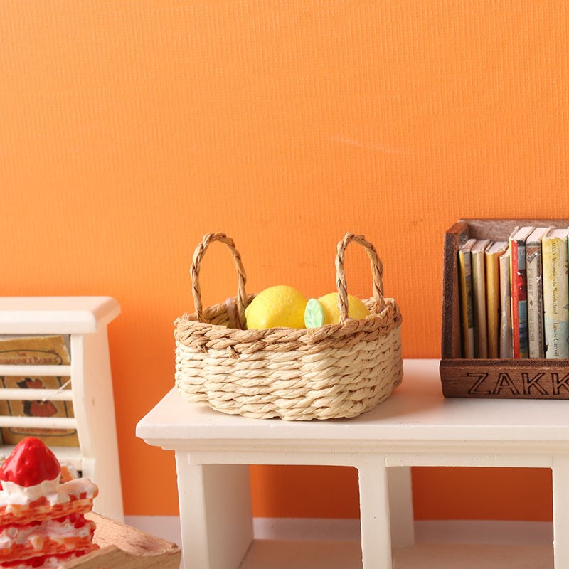 Cesta Miniatura Portátil de Paja Raffia de Papel Tejida para Casa de Muñecas y Pascua image 3