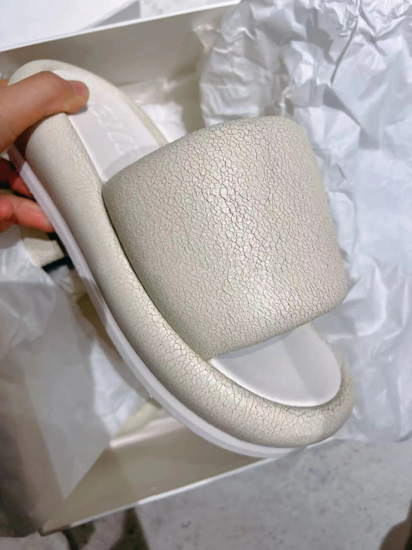 高品質！ Wu Xuan Yi の同じスタイル SMFK クロスフラワーファースリッパブラックベルベット厚底アウターウェアスリッパ女性用|undefined