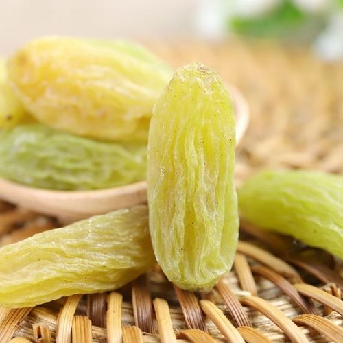 Xinjiang tree yellow raisins large fruit wholesale 500g washed grape raisins candied fruit dried raisins