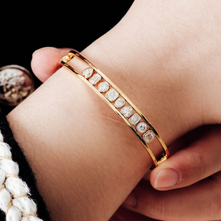 Cross-Border Manufacturer 18K Gold Moissanite Bracelet, High-End Gift for Mother, Gold Snake Year Bracelet, Jewelry for Women