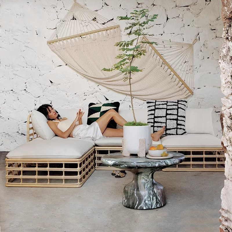 Outdoor courtyard simple sofa chair for open-air balcony, pool, rattan leisure resort, waterproof and sun-proof outdoor living room