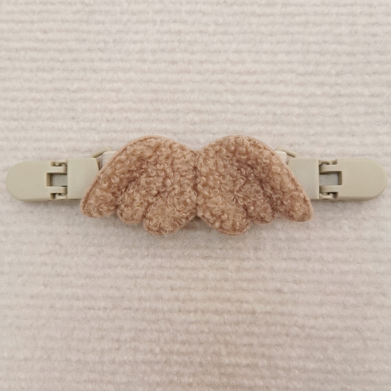 INS estilo coreano clip de suspensión oso pantalones de tirantes para niños clip anti-caída clip de la correa del hombro soporte de la falda de la suspensión antideslizante artefacto de hombro