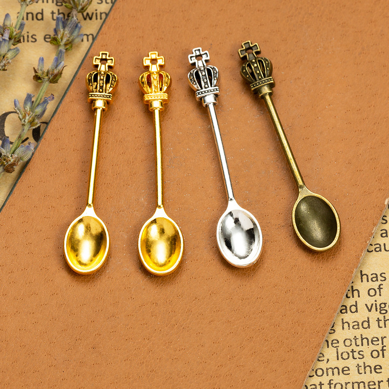 56*10mm Crown Spoon Pendant DIY Handmade Accessories Retro Zinc Alloy Mini Tableware Shape Creative Pendant