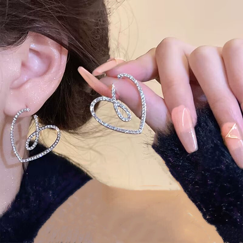 Серьги асимметричные с кисточкой, 925 серебро, игла, корейский стиль элегантный минимализм
