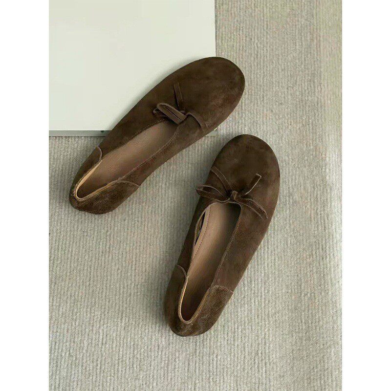 Giày búp bê nữ da mềm cổ thấp thắt nơ kiểu ballet, gót thấp dưới 3 cm, xỏ chân tiện lợi — Màu nâu trà chi tiết 2