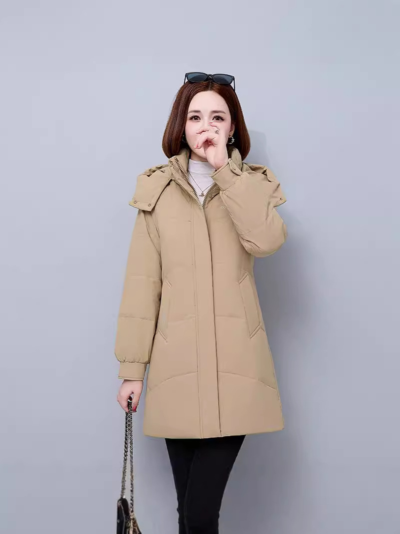 2025 nueva moda de la madre de estilo extranjero de gran tamaño blanco chaqueta de plumón ligera para mujeres de invierno grueso abrigo largo