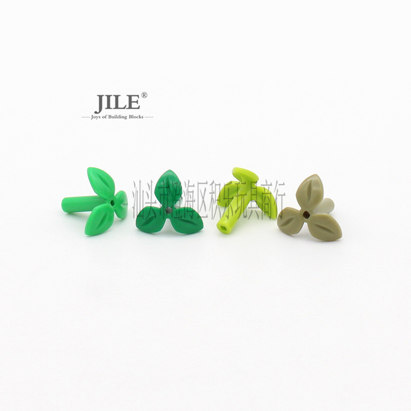 MOC small particle building blocks 37695 people holding clover flowers and plants decorative small potted scene ornaments