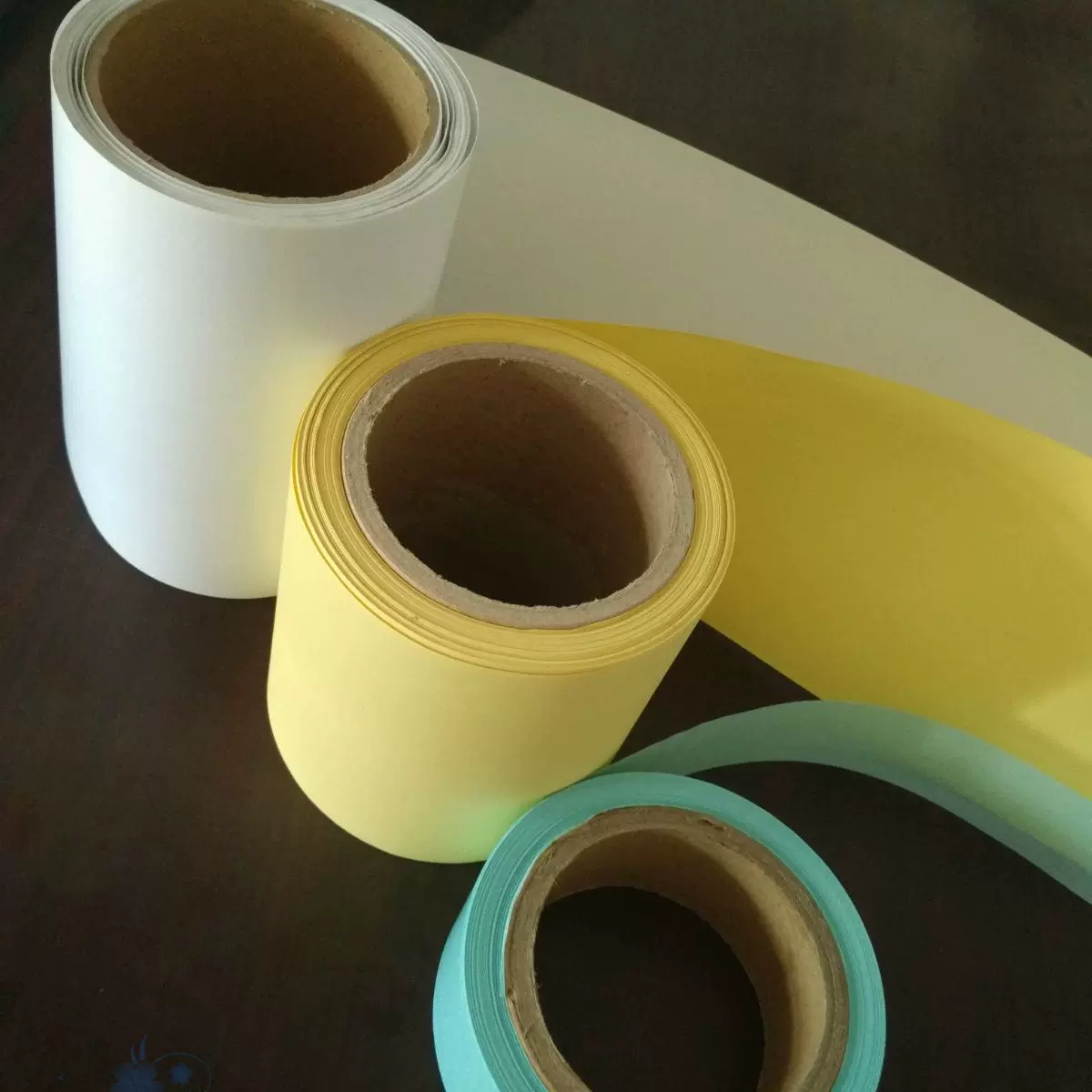 供应120克白色格拉辛离型纸，轻离型力，热熔胶块包装纸防粘纸