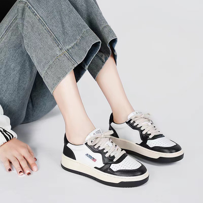 Korean Celebrity Style Au Retro White Sneakers, Genuine Leather German Training Shoes, Couple's Flat Casual Shoes, Versatile Casual Sneakers
