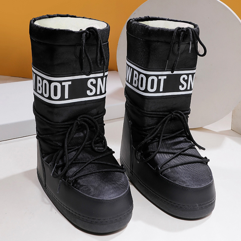 Distribución transfronteriza de botas espaciales de esquí de invierno 2026 botas de nieve calientes de alto cilindro, botas de luna ligeras de cabeza redonda de mujer
