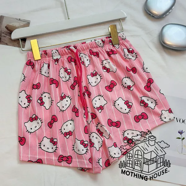 Hello kitty, fuchsia shorts
