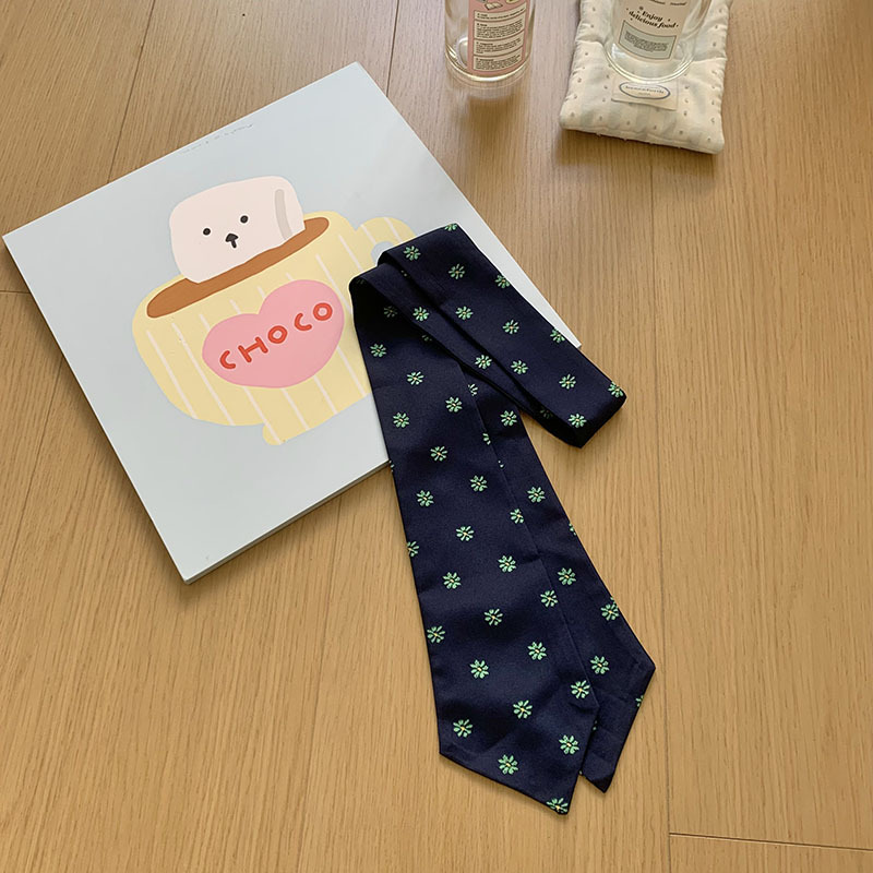 Bufanda de seda, tira larga, sentido de alta gama, nueva bufanda floral de verano, camisa y corbata, bufanda pequeña delgada, cinturón con cordones