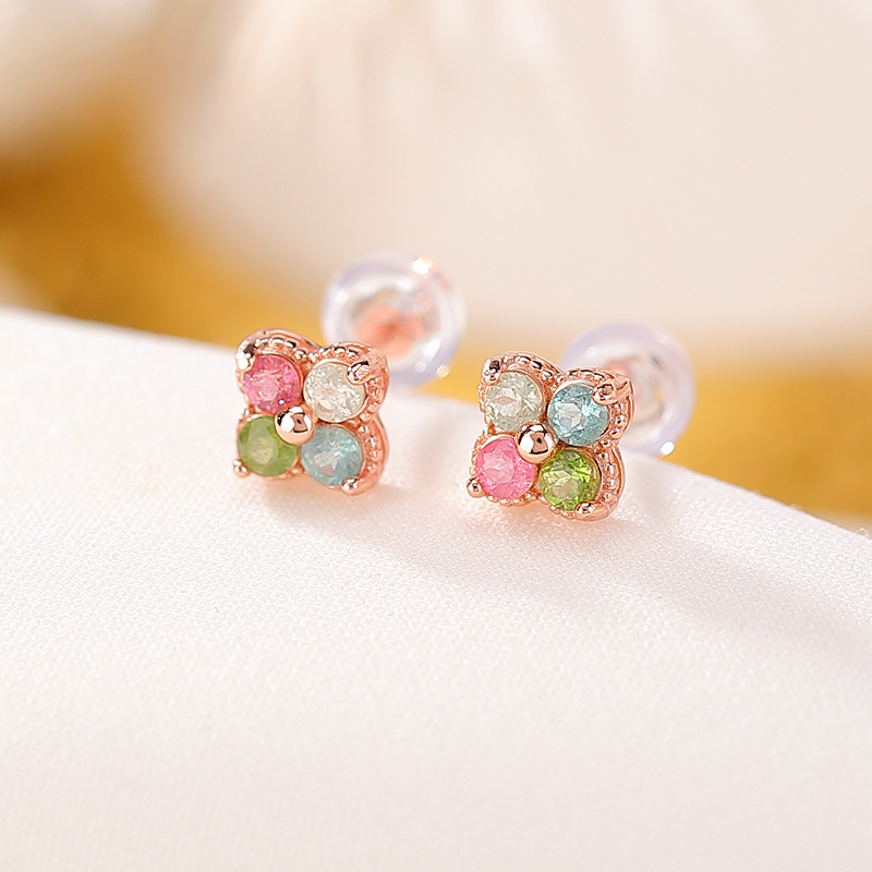 Khuyên tai nữ bạc S925 mạ vàng hồng đính đá tourmaline hạt tròn hình cỏ bốn lá — Một cặp