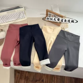 童裤;童连衣裙;童套装