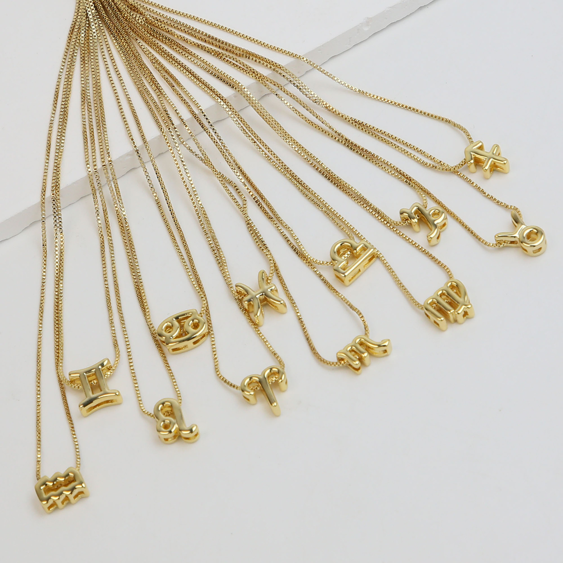 7g Weight Copper Pendant Material Pendant Necklace Classification Brass Chain Material 1 Piece Quantity Casual Occasion Copper Material Letter Pattern Women's Gender Plating Design Classic Style Style Copper Classic Style Plating Letter Pendant Necklace