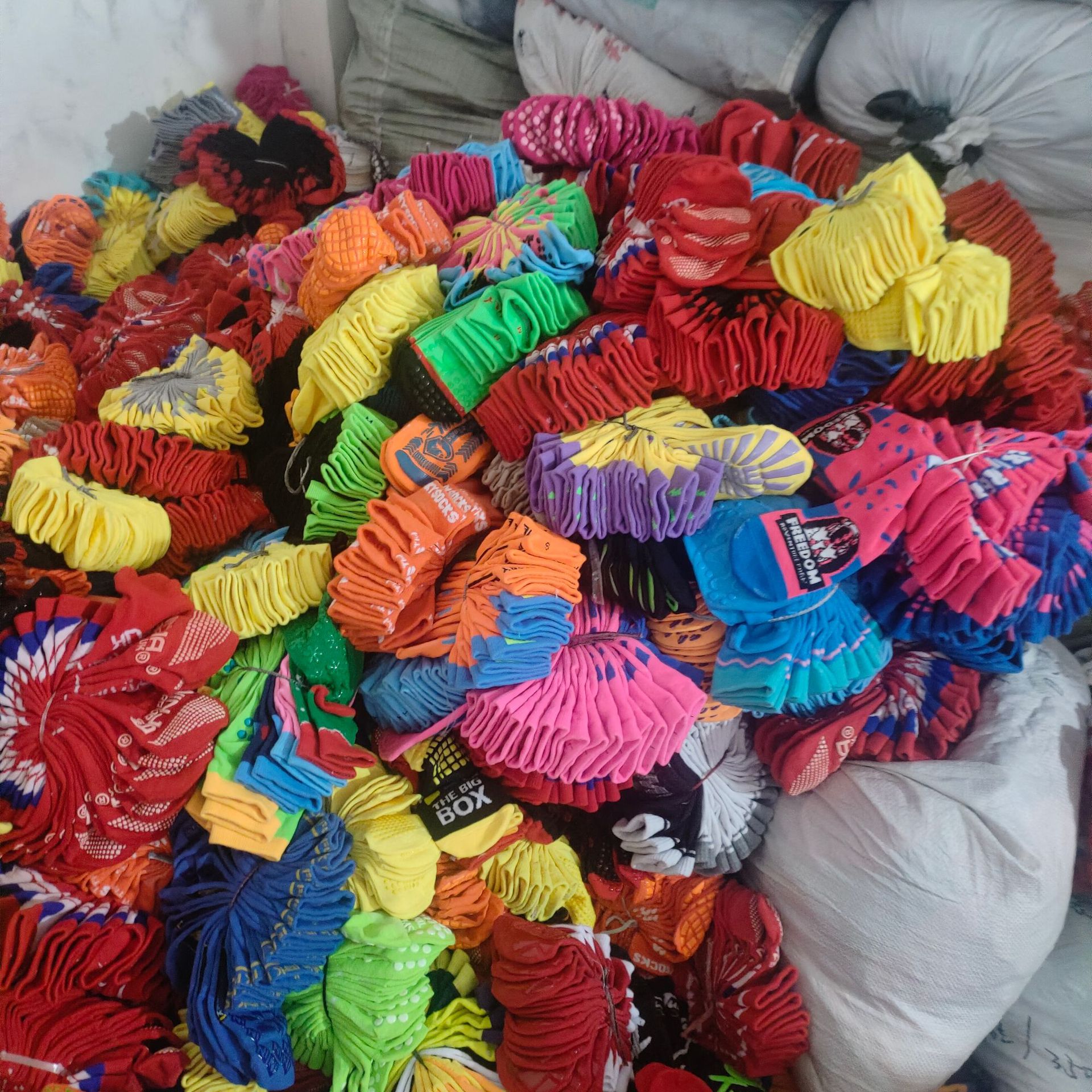 Floor Socks Inventory Wholesale Playground Men and Women Adults and Children Non-Slip Trampoline Socks Yoga Socks Street Stall Supply Socks