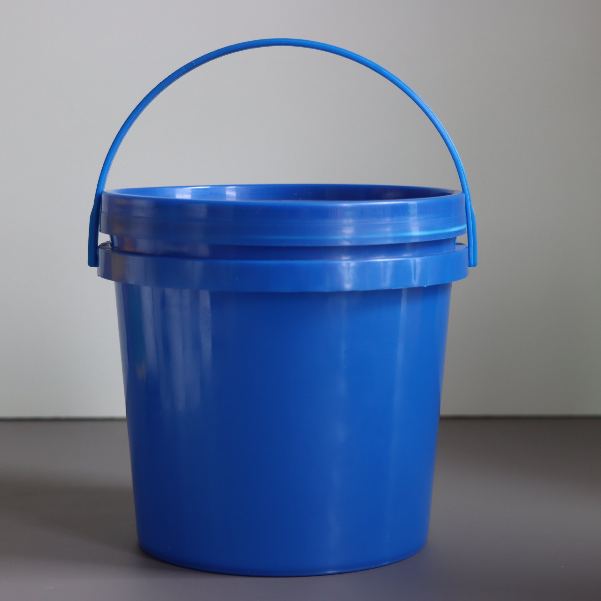 2L 2KG塑料手提桶广口易拉盖桶原料桶粉末颗粒桶爆炸盐桶饲料桶