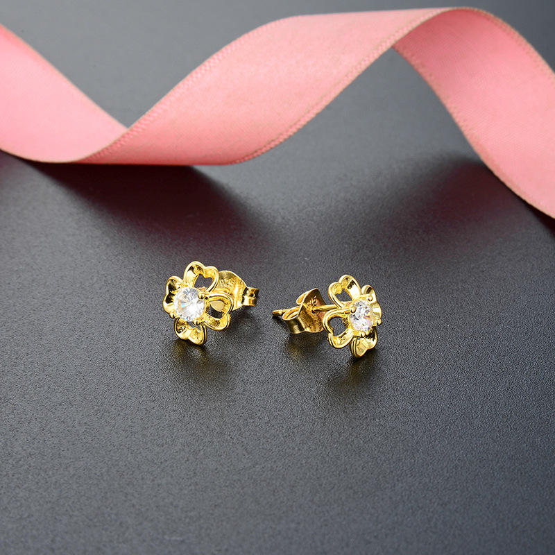 FUENTE Accesorios populares de fábrica Pendientes japoneses y coreanos s925 accesorios de diamantes de plata Pendientes de circón súper elegantes para mujer