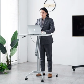 讲台;排椅、等候椅;电脑桌