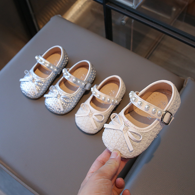 Girls Princess Shoes Autumn New Children's Fashion Shoes Cute Bow Pearl Dance Shoes Performance Leather Shoes Trendy