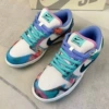 Graffiti (rubber sole + squeaky sound + fast shipping)