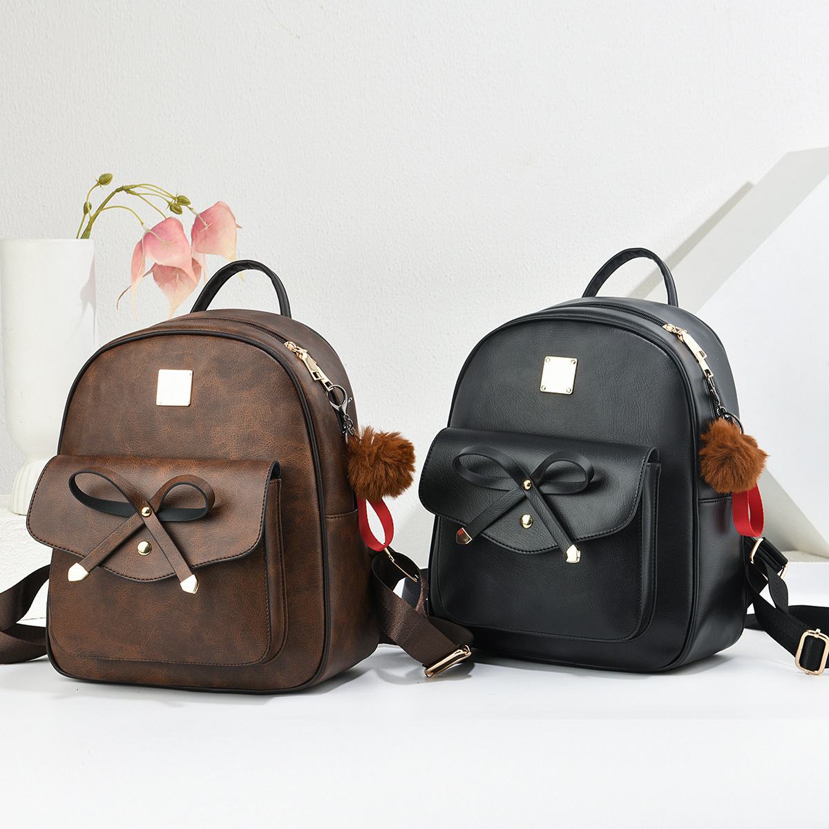 Nuevo estilo de moda de 2025 estilo coreano PU mochila pequeña multipropósito ligera de tres piezas mochila para mujeres